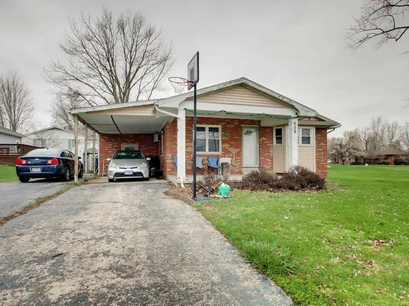 509 S Walnut St, Pittsfield, IL 62363