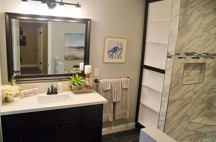 3403 Roxanne Ave — Photo 16