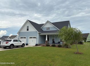 1710 Olde Farm Rd, Morehead City, NC 28557