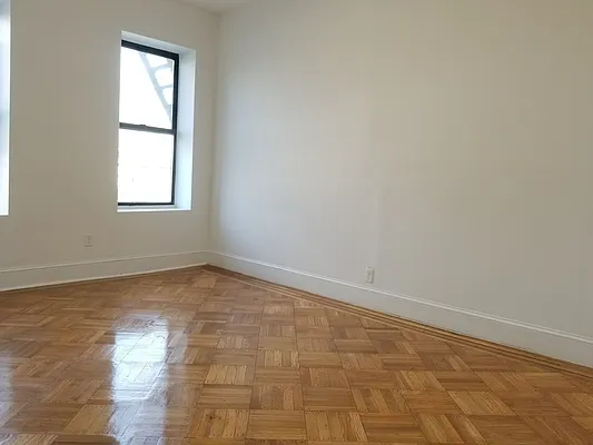 Rented by Lang Realty LLC | media 29