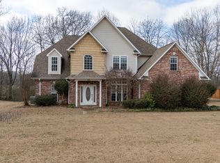 293 Valley Vista Dr, Tupelo, MS 38801