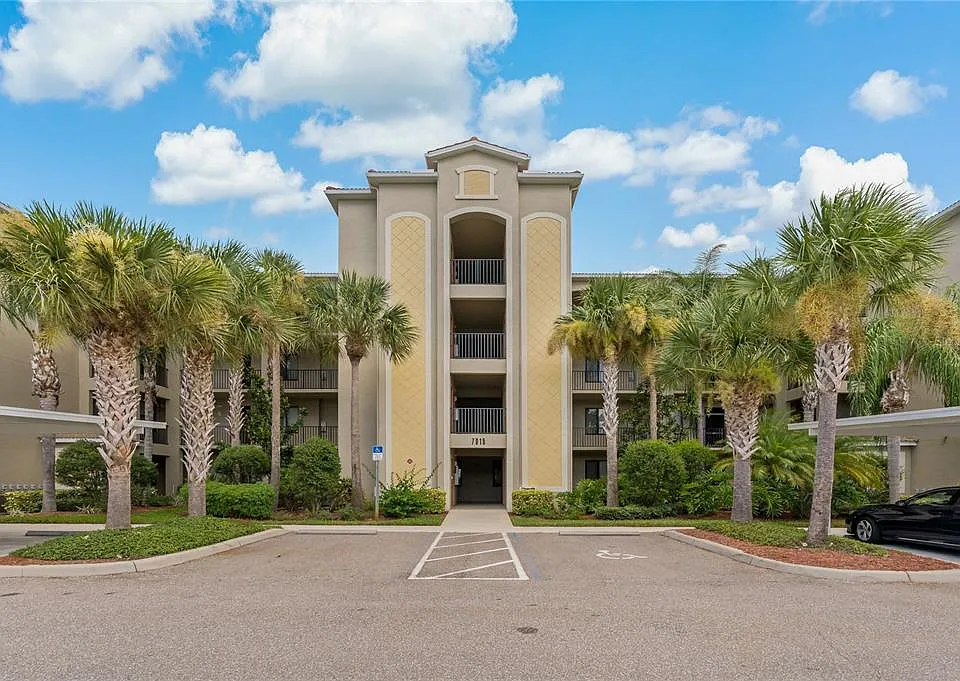7015 River Hammock Dr #306