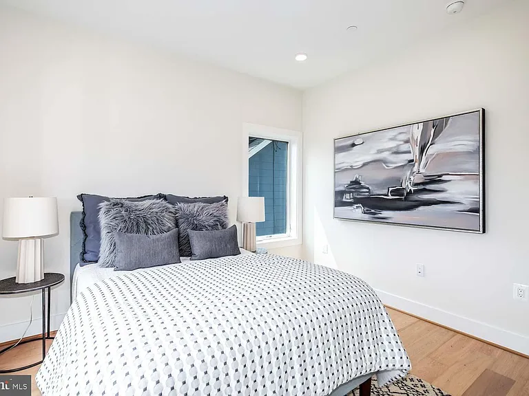 1818 Rhode Island Ave NE #5 — Photo 15