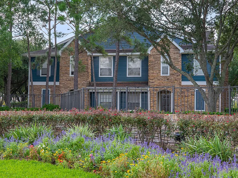 The Grayson at Baybrook — Photo 31