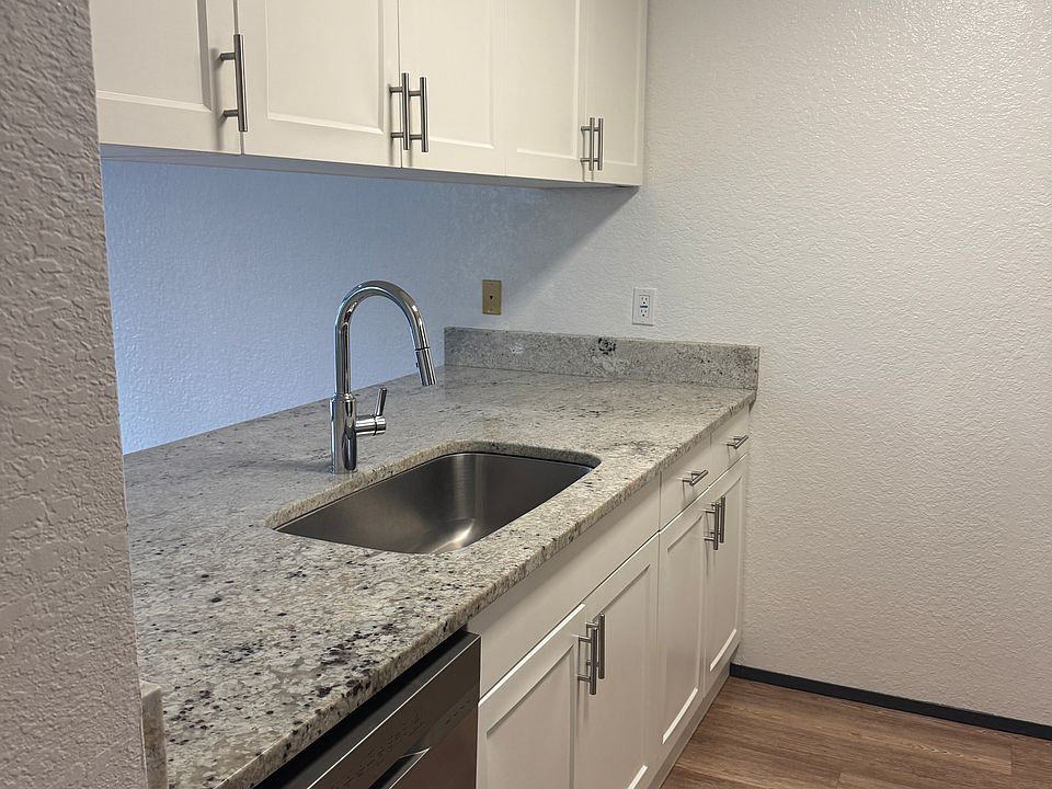 1st image of 5616 15th Ave NE APT 201