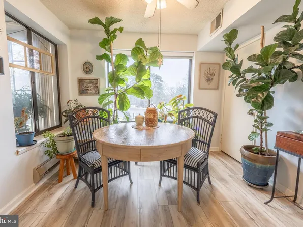 15300 Beaverbrook Ct #88-2K, Silver Spring, MD 20906