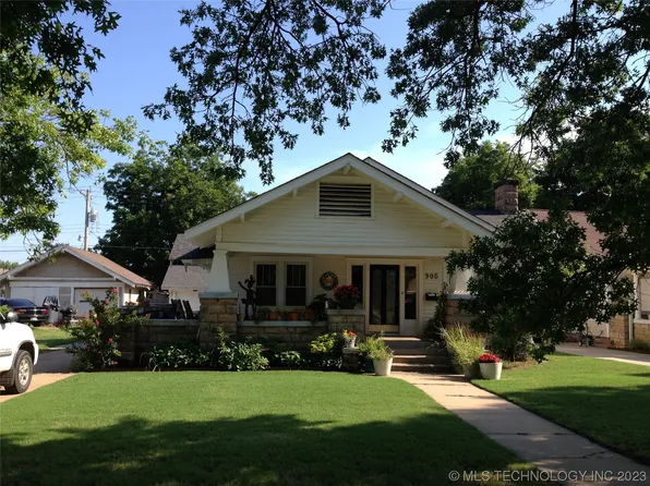 905 E Moses St, Cushing, OK 74023
