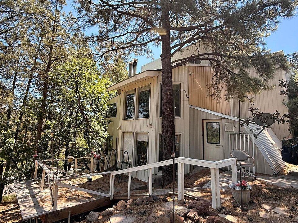 1st image of 798 N Canyon Terrace Dr
