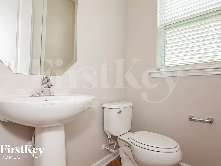 3174 Helmsley Ct — Photo 14