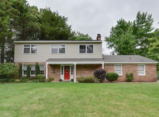 800 Prince Charles Ct, Virginia Beach, VA 23452