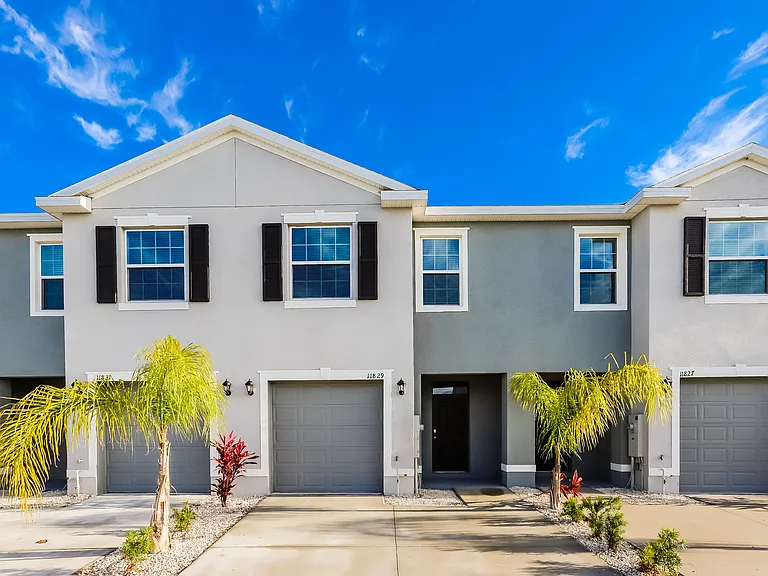 11829 Mountain Retreat Ln — Photo 1