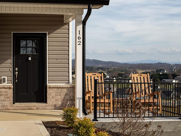 5th image of 162 Bob Ford Rd