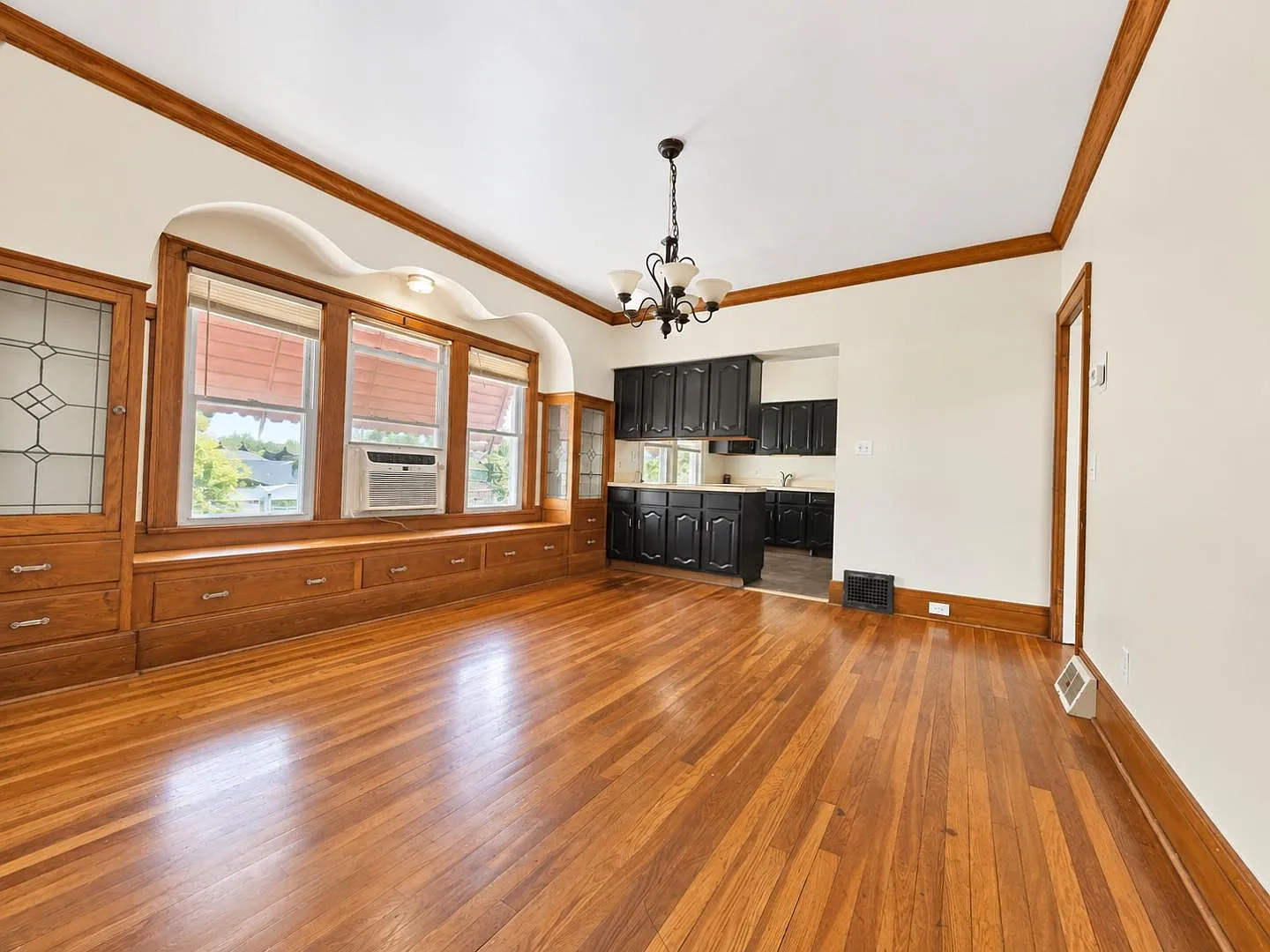 4878 E 93rd St - 4878 E 93rd Up — Photo 4