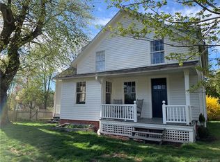 7 School St, Avon, CT 06001