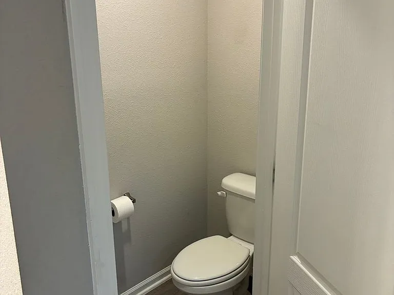107 Holm Pl — Photo 28