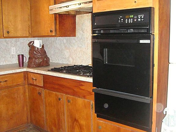 5th image of 13930 Rawlings St