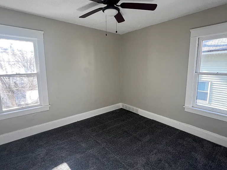 13412 Graham Rd #UP — Photo 5
