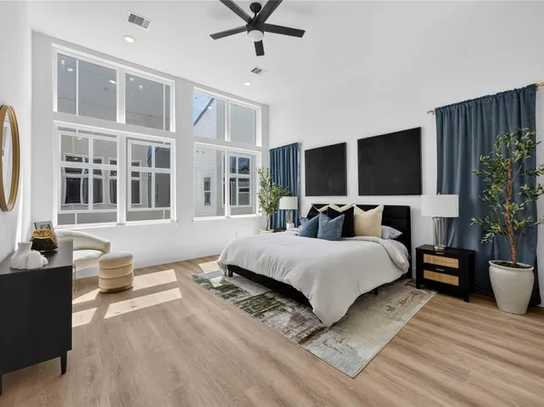 316 Walthall Dr #B, Houston, TX 77022