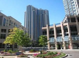 500 Doris Ave #2320, Toronto, ON M2N 0C1