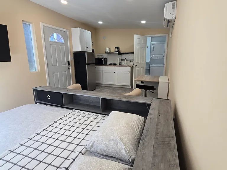 2481 E Canal Dr #1 — Photo 4