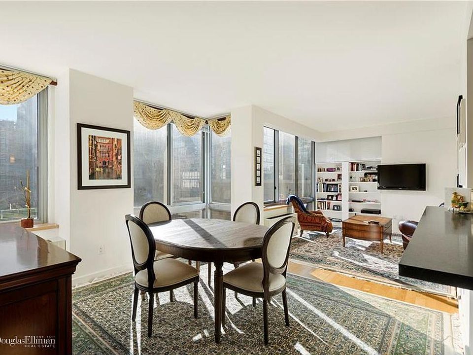 1st image of 225-227 W 60th St #9B