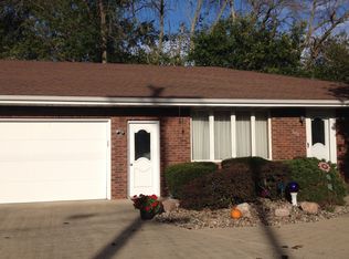 602 N 4th St, Fairbury, IL 61739