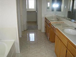 5th image of 1723 Woodland Ln