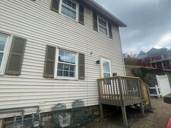 403-405 E Main St