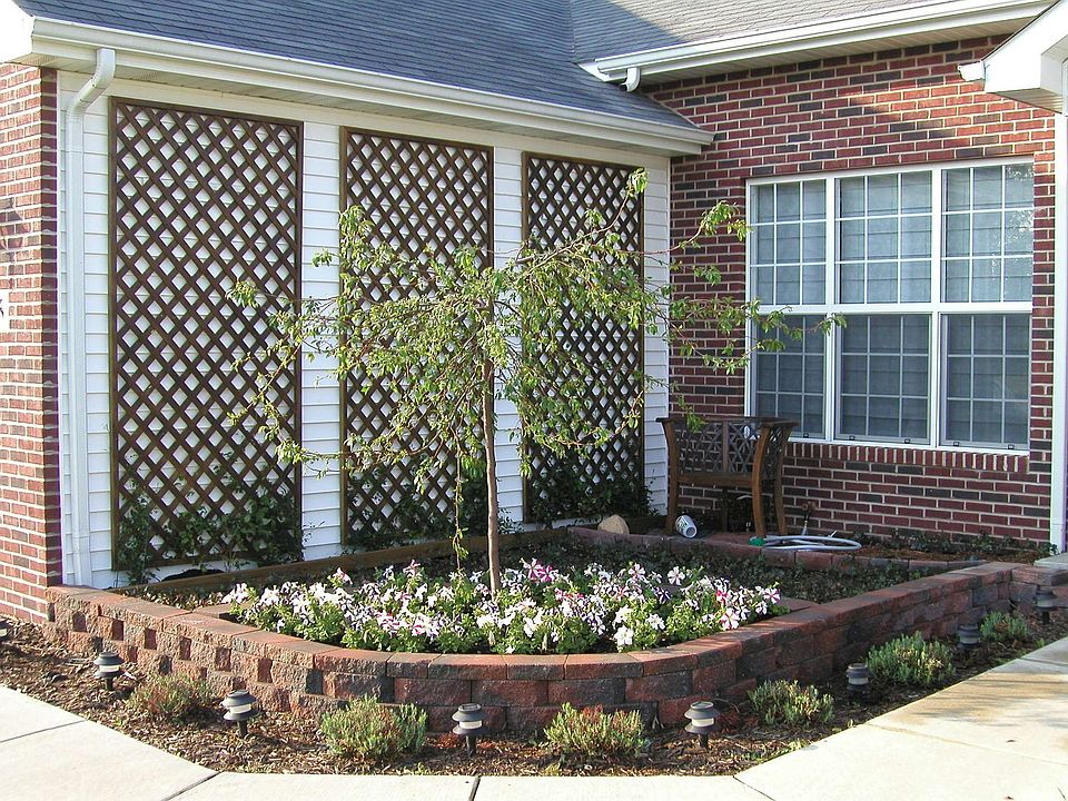 Front Planter