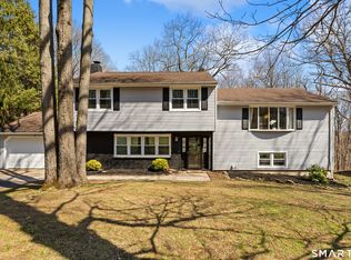 141 Old Coach Highway, Hamden, CT 06514