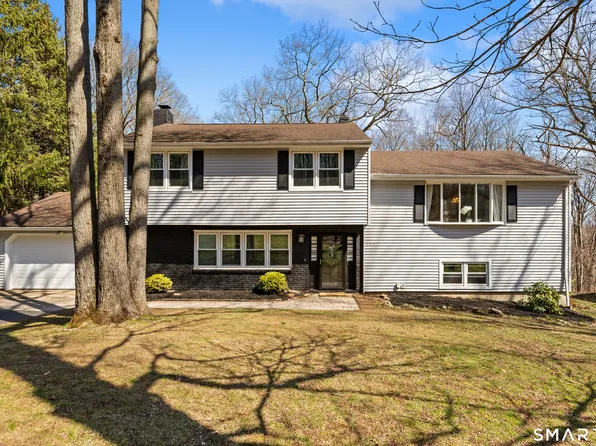 141 Old Coach Highway, Hamden, CT 06514