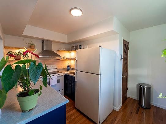 3rd image of 7424 Lindbergh Dr