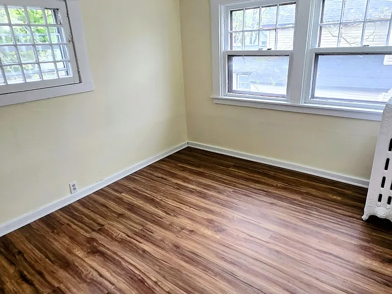 631 E Fulton St #5 — Photo 10