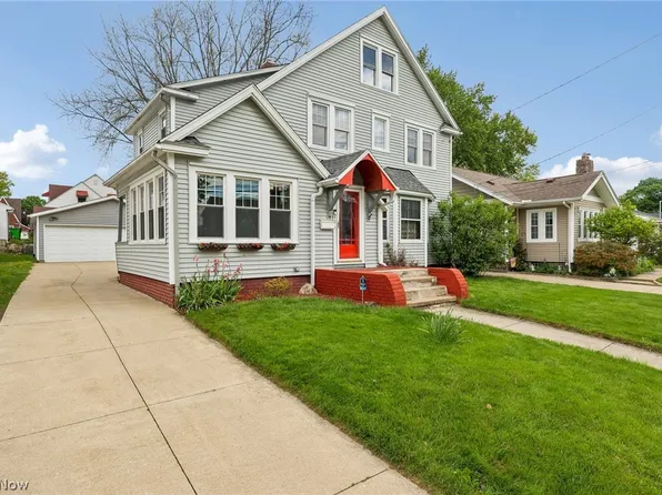 403 E Baird Ave, Barberton, OH 44203