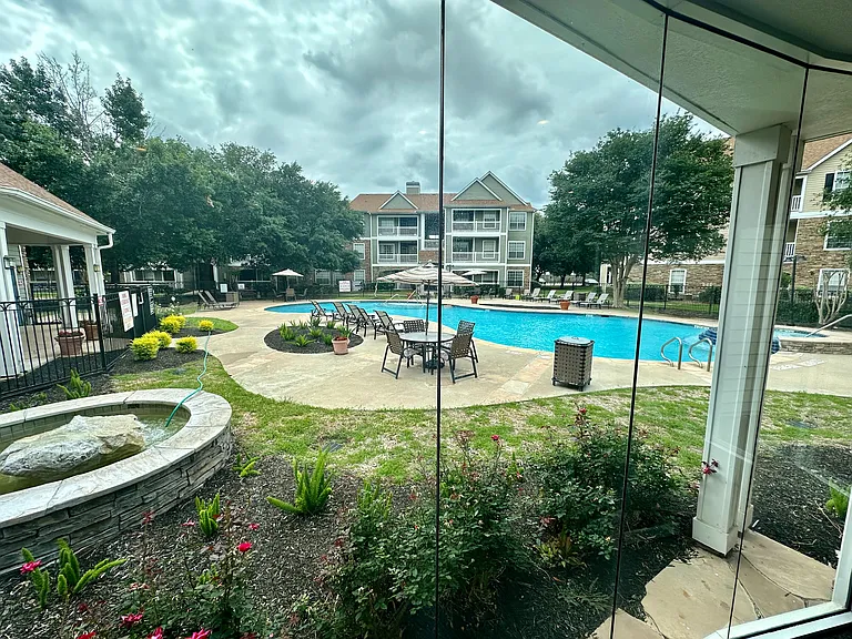Lodge at West Oaks — Photo 35