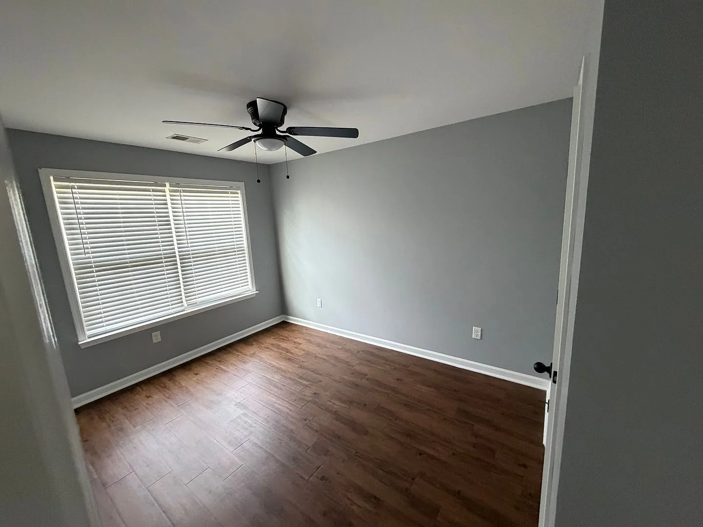 482 Brawley Street — Photo 3