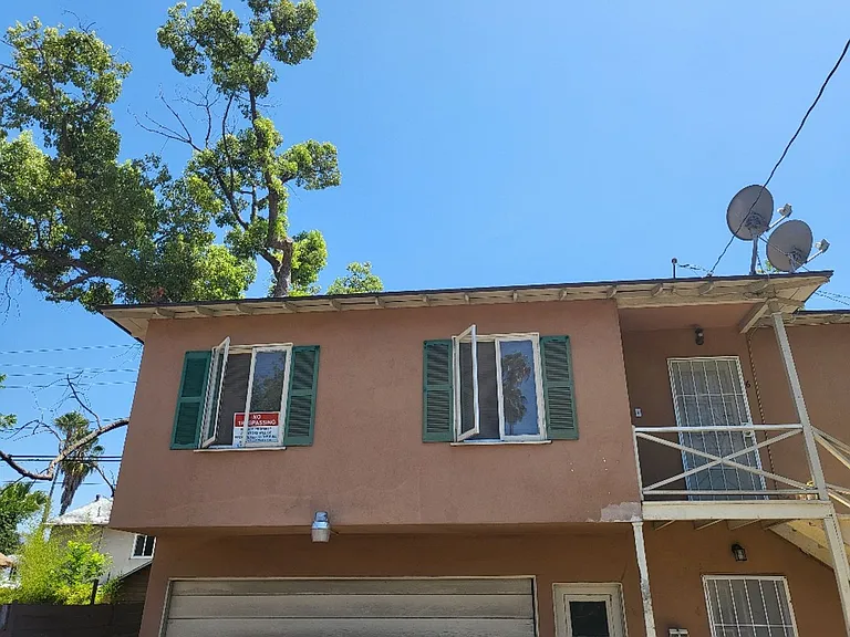 120 S Craig Ave — Photo 7