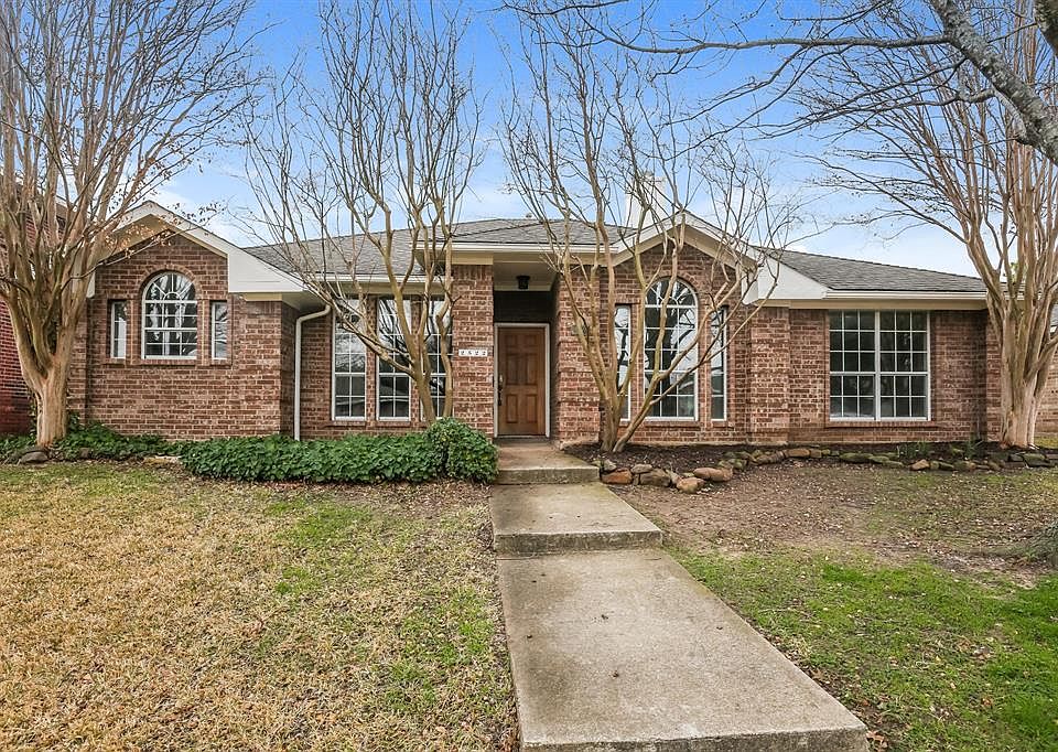 1st image of 2522 Palisades Pl