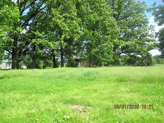 2.39 acres of land!!