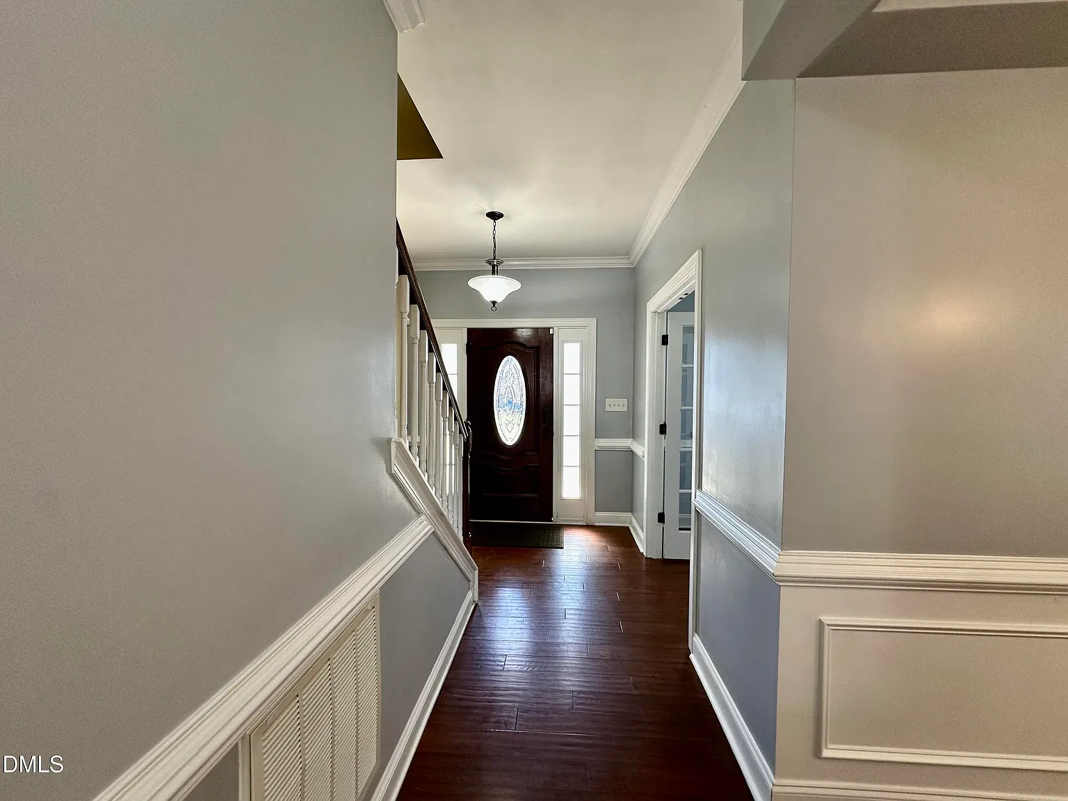 4 bed, 2.5 bath, 2587 sqft, $2,395 — Photo 2