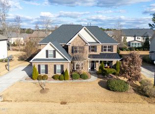 820 Boone Ridge Ln, Cary, NC 27519