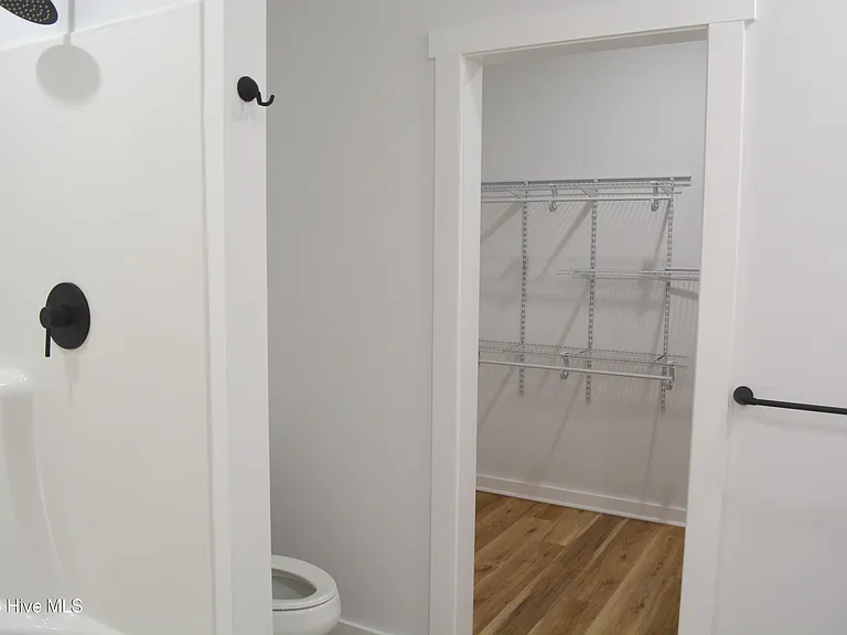 834 Greenwood Ct — Photo 19