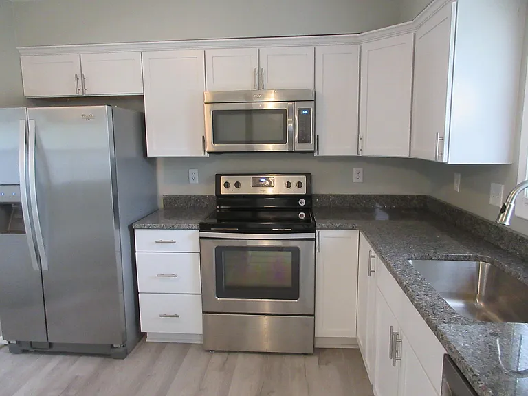 15314 Douglas Cir — Photo 3