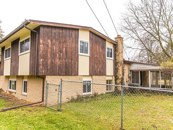 4th image of 2515 Esch Ave