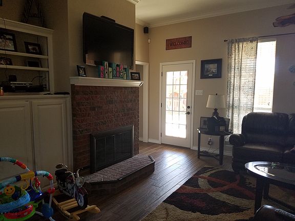 3rd image of 2600 Hoya Dr
