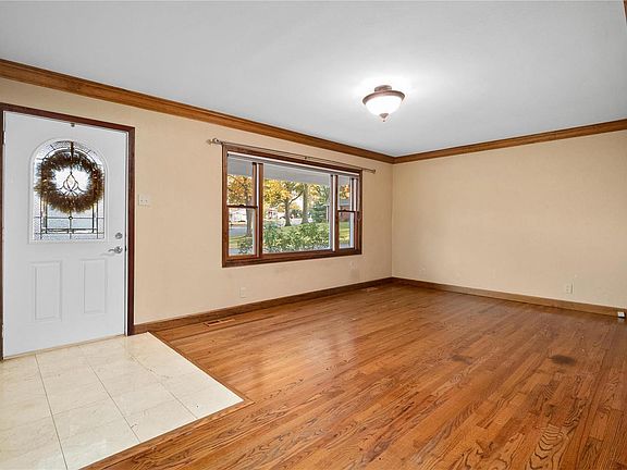 5th image of 1205 King Carey Dr