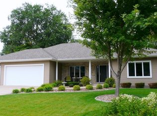 1813 Acorn Ct, Onalaska, WI 54650