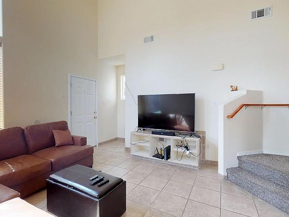 4th image of 4362 San Benito St Unit A