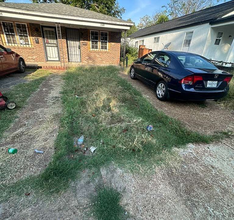 1st image of 671 Marechalneil St