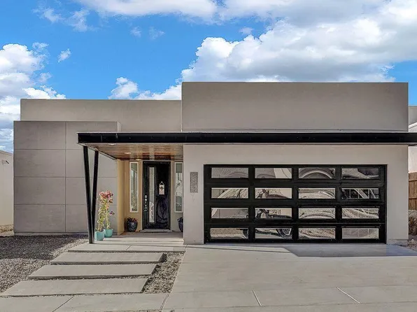 153 Via Rojas Dr, El Paso, TX 79928